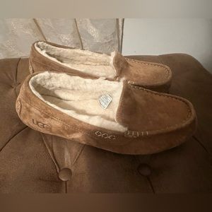 Ugg slippers
